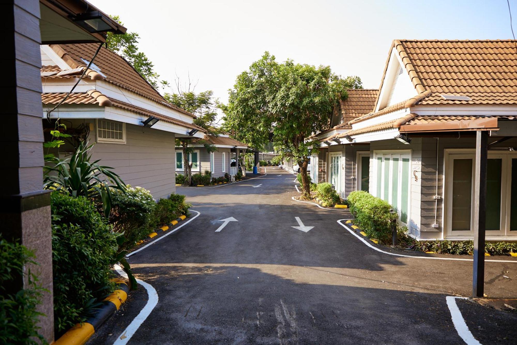 Baan Dara Resort Sara Buri Exterior foto